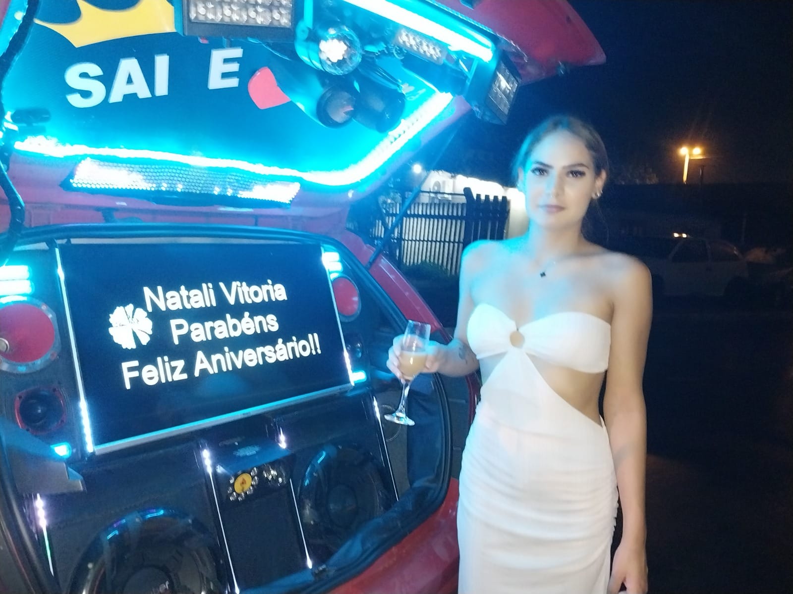 Carro de som da Saile em homenagem ao vivo